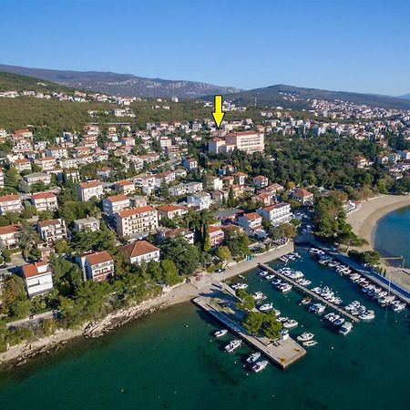 Apartments Dino Crikvenica Εξωτερικό φωτογραφία