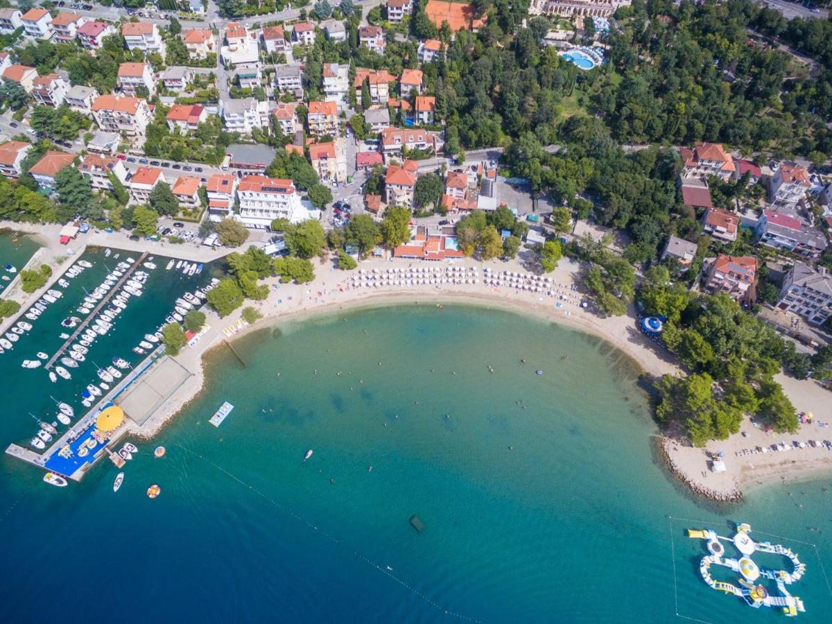 Apartments Dino Crikvenica Εξωτερικό φωτογραφία